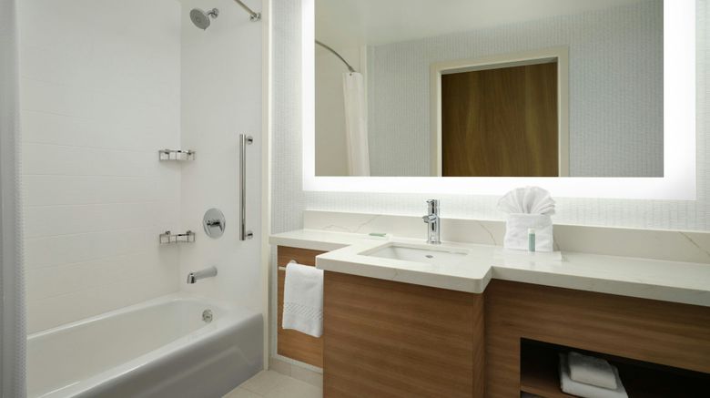 <b>SpringHill Suites Oxnar Marriott Room</b>. Images powered by <a href="https://www.leonardoworldwide.com/" title="Leonardo Worldwide" target="_blank">Leonardo</a>.