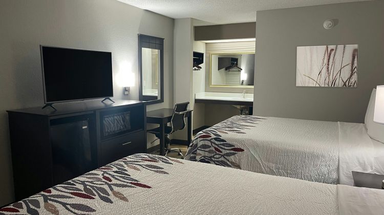 Red Roof Inn Helen, GA - Downtown Room