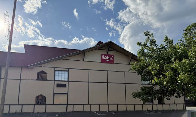 Red Roof Inn Helen, GA - Downtown Exterior