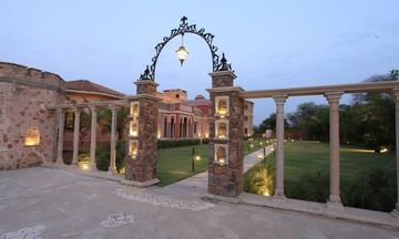 Hotel Juna Mahal