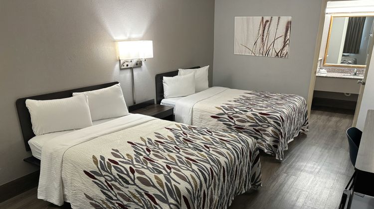 Red Roof Inn Birmingham – Highway 280 Room