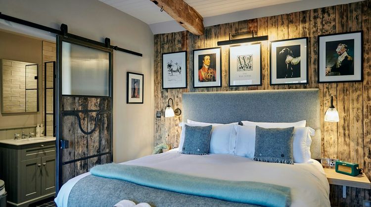 Hare & Hounds Hotel Room