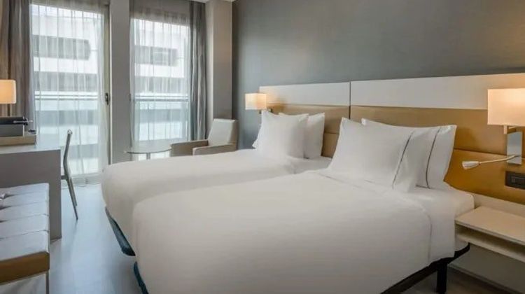 SH Colon Valencia Hotel Room