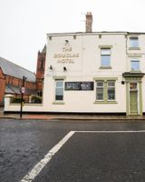 OYO The Douglas Hotel