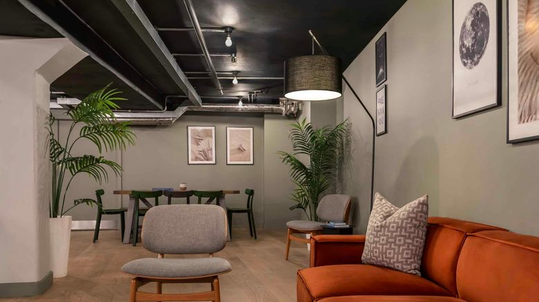 <b>Zedwell Underground Hotel Tottenham Ct Lobby</b>. Images powered by <a href="https://www.leonardoworldwide.com/" title="Leonardo Worldwide" target="_blank">Leonardo</a>.