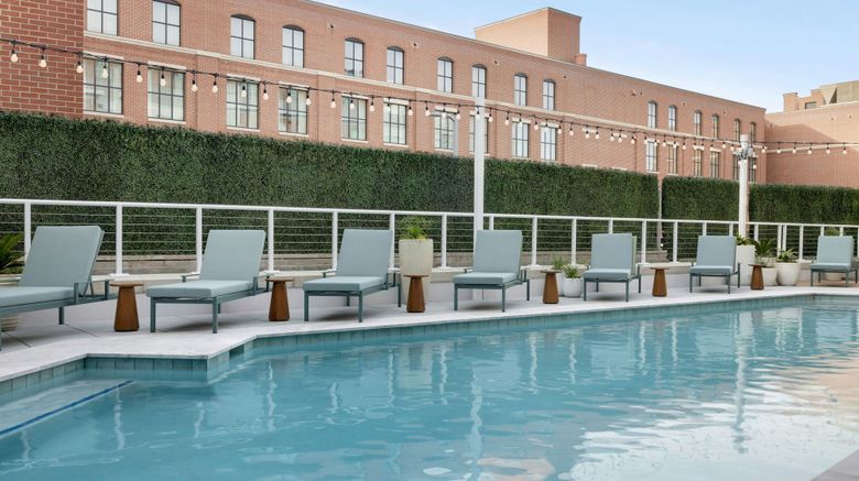 <b>Live Oak Charleston Historic District Pool</b>. Images powered by <a href="https://www.leonardoworldwide.com/" title="Leonardo Worldwide" target="_blank">Leonardo</a>.