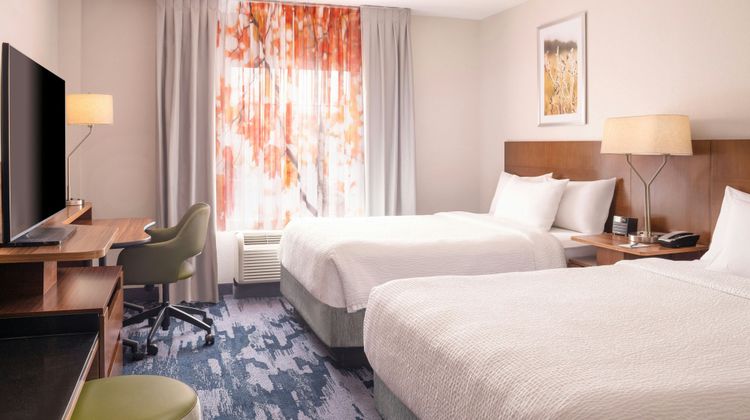 Fairfield Inn & Suites Cape Cod Hyannis Room
