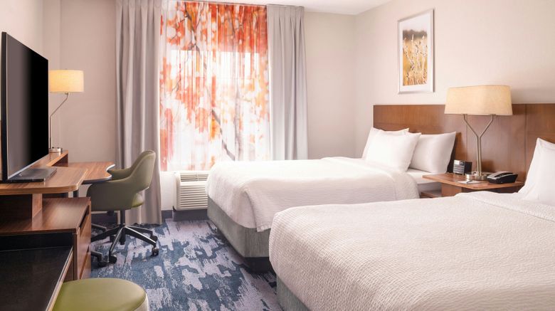 <b>Fairfield Inn & Suites Cape Cod Hyannis Room</b>. Images powered by <a href="https://www.leonardoworldwide.com/" title="Leonardo Worldwide" target="_blank">Leonardo</a>.