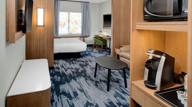 <b>Fairfield Inn & Suites Roanoke Salem Suite</b>. Images powered by <a href="https://www.leonardoworldwide.com/" title="Leonardo Worldwide" target="_blank">Leonardo</a>.