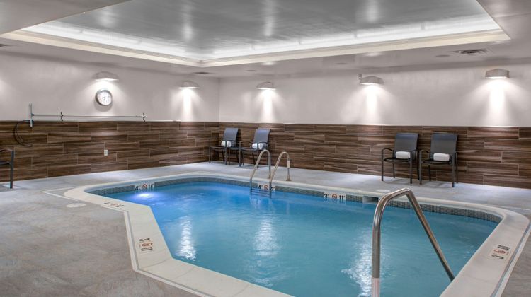 Fairfield Inn & Suites Roanoke Salem Pool