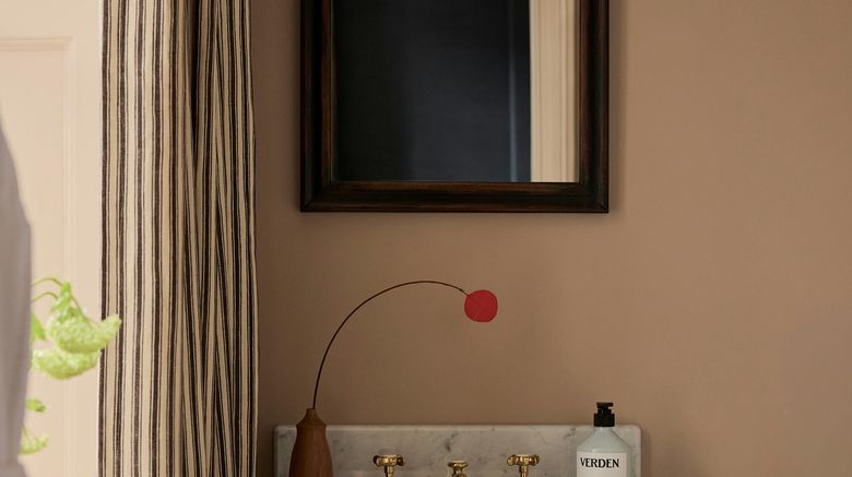 <b>The Zetter Bloomsbury Suite</b>. Images powered by <a href="https://www.leonardoworldwide.com/" title="Leonardo Worldwide" target="_blank">Leonardo</a>.