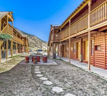 Georgetown Lodge Exterior