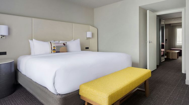 The Arlin Arlington Suite