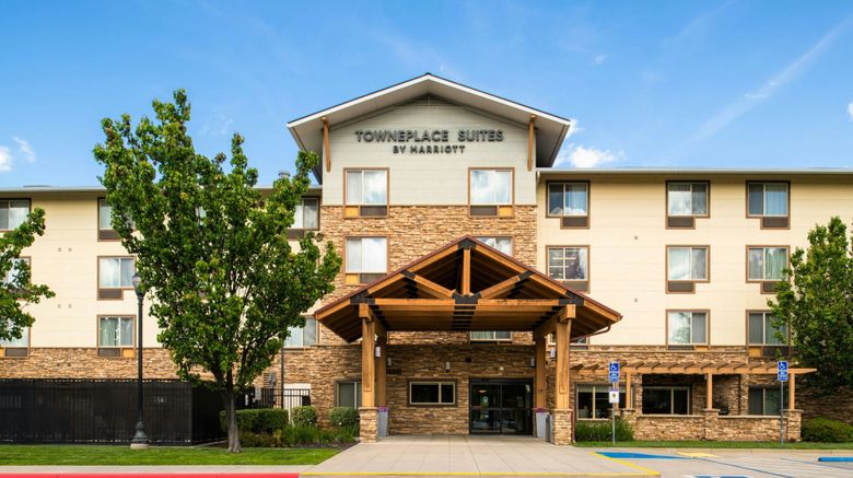 <b>TownePlace Suites Redding Exterior</b>. Images powered by <a href="https://www.leonardoworldwide.com/" title="Leonardo Worldwide" target="_blank">Leonardo</a>.