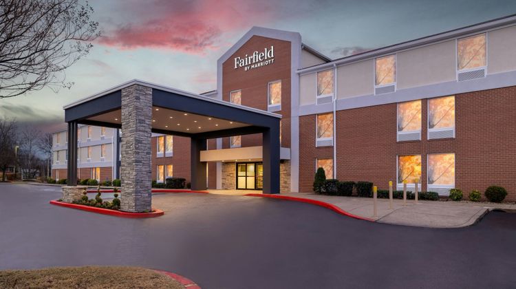 Fairfield Inn & Suites Clinton Exterior