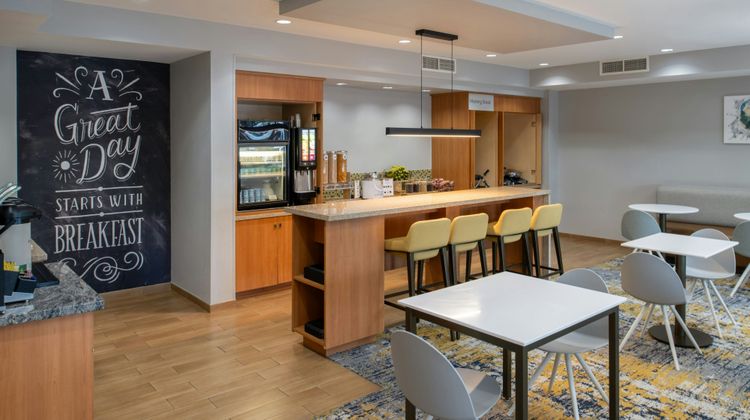 TownePlace Suites Redding Restaurant