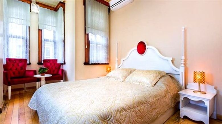 <b>Yali Butik Otel Room</b>. Images powered by <a href="https://www.leonardoworldwide.com/" title="Leonardo Worldwide" target="_blank">Leonardo</a>.