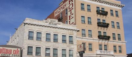 Mizpah Hotel Exterior