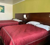 Capitol Inn Richmond Airport Room