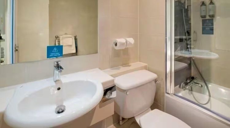 London Croydon Aerodrome Hotel Room
