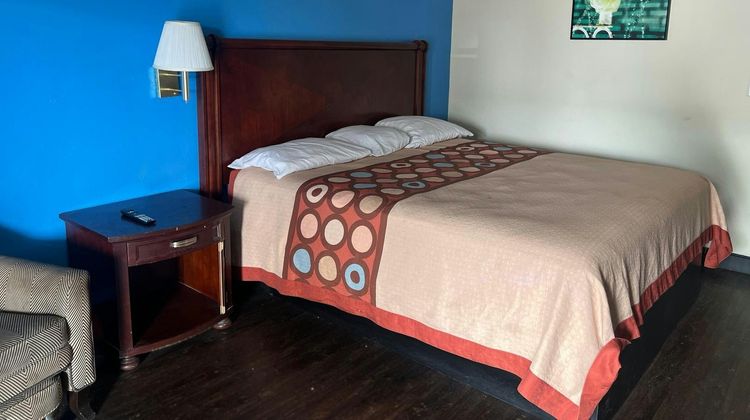 Capitol Inn Richmond Airport Room