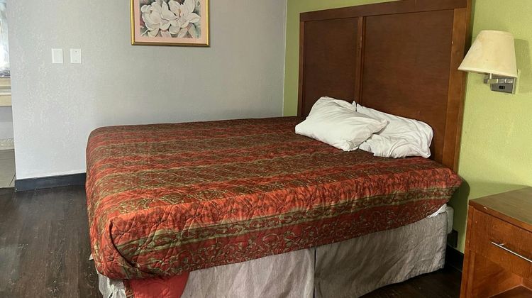 Capitol Inn Richmond Airport Room