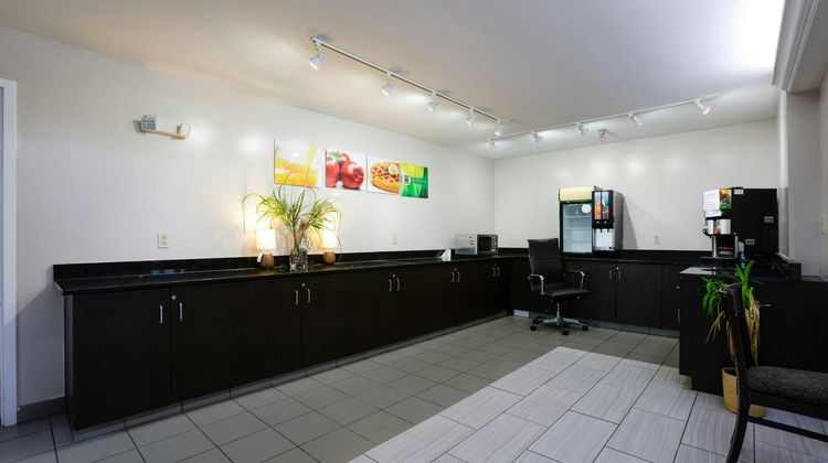 Copley Inn & Suites Room