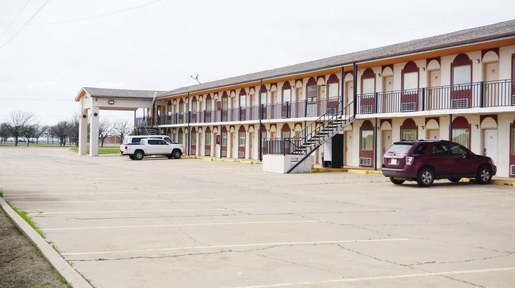 OYO Hotel Altus N Main St Other