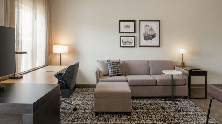 Residence Inn by Marriott Suite