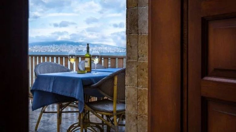 <b>Yali Butik Otel Room</b>. Images powered by <a href="https://www.leonardoworldwide.com/" title="Leonardo Worldwide" target="_blank">Leonardo</a>.