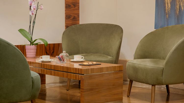 UNAHOTELS Deco Roma Lobby