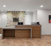 Candlewood Suites Mobile Downtown Exterior