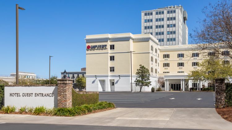 Candlewood Suites Mobile Downtown Exterior