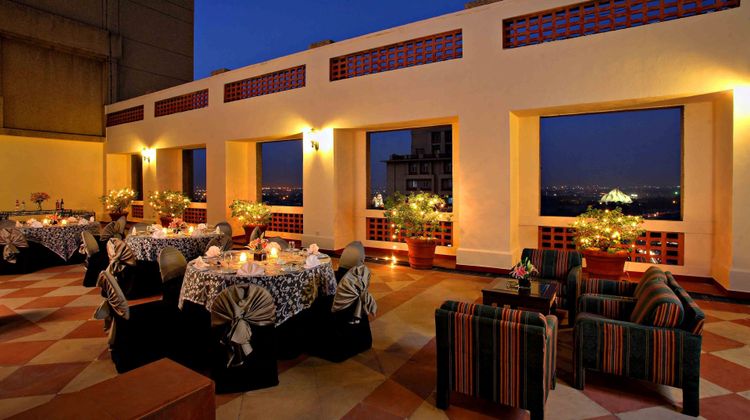 Eros Hotel New Delhi by IHG Meeting