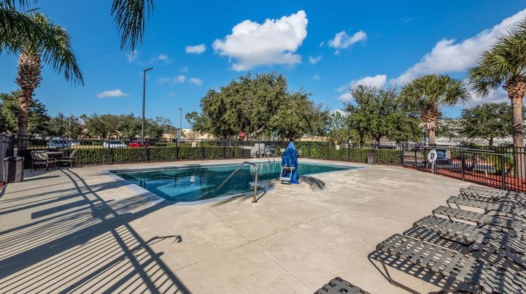 HomeTowne Studios Orlando South Pool