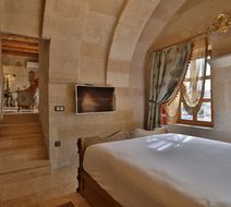 Elika Cave Suites Room