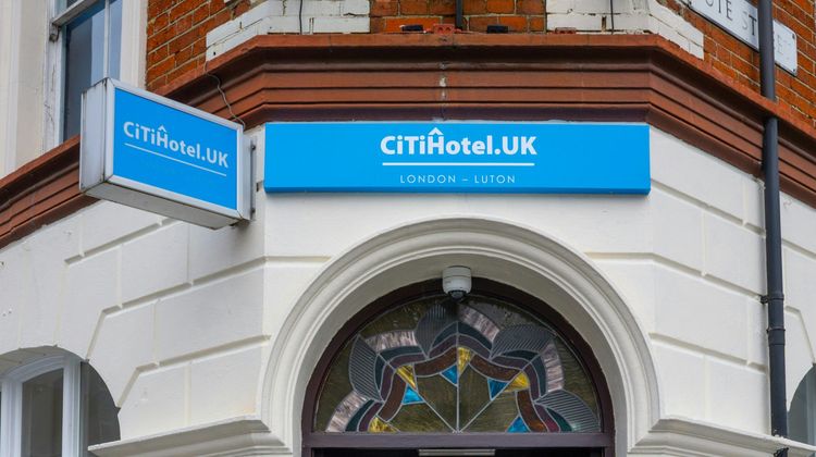 CiTiHotel London Luton Exterior