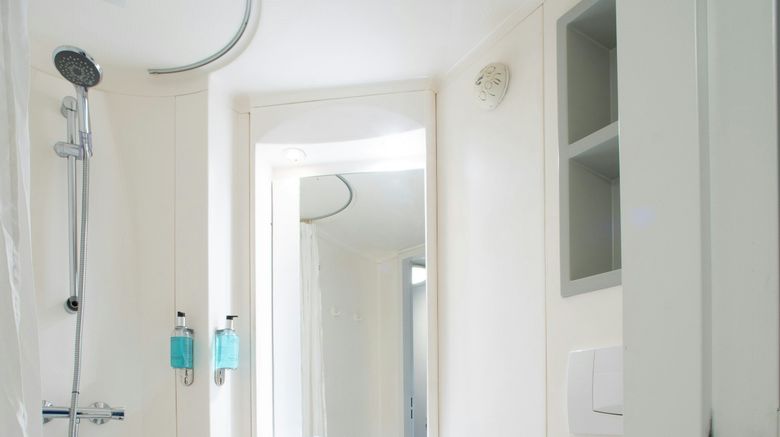 <b>CiTiHotel London Luton Room</b>. Images powered by <a href="https://www.leonardoworldwide.com/" title="Leonardo Worldwide" target="_blank">Leonardo</a>.