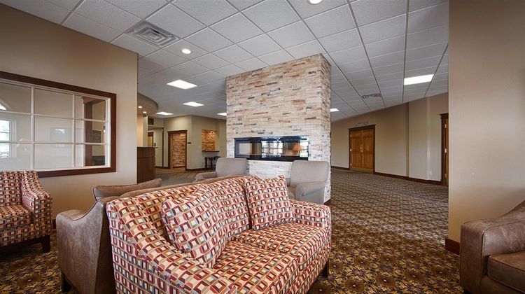 Crossroad Hotel & Event Center Lobby