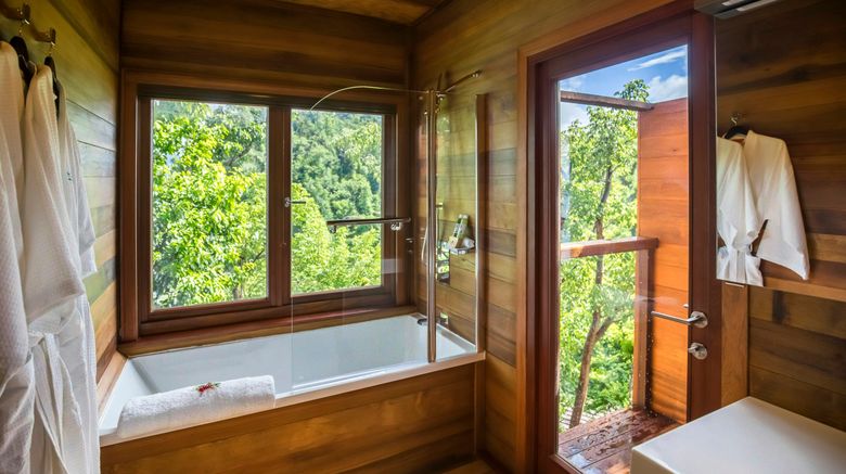<b>Secret Bay Room</b>. Images powered by <a href="https://www.leonardoworldwide.com/" title="Leonardo Worldwide" target="_blank">Leonardo</a>.