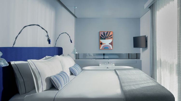 Fresh Hotel Athens, a Design Hotel Suite