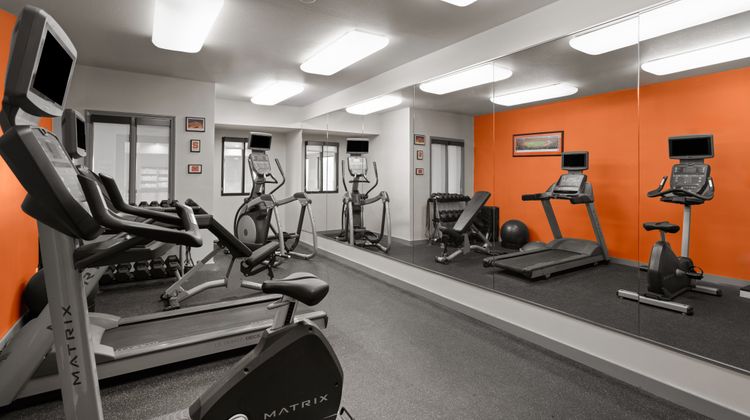 Holiday Inn Express Syracuse Fairgrounds Health Club