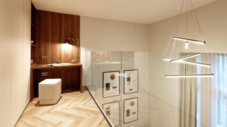 Notting Hill Gate Hotel Room