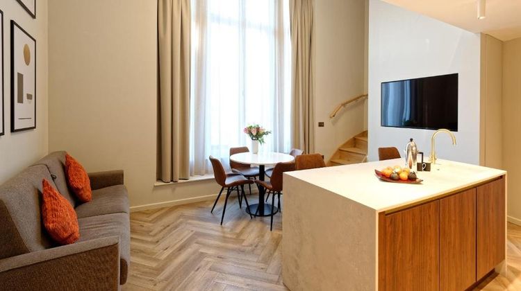 Notting Hill Gate Hotel Room