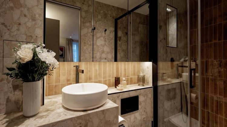 Notting Hill Gate Hotel Room