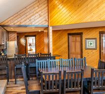 Grand View Lodge Room