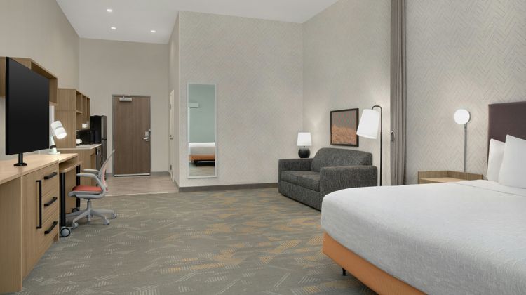 Home2 Suites Hilton Goodyear Room