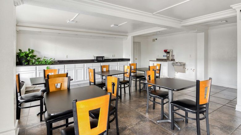 <b>OYO Hotel Baton Rouge East Restaurant</b>. Images powered by <a href="https://www.leonardoworldwide.com/" title="Leonardo Worldwide" target="_blank">Leonardo</a>.