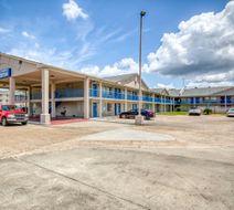 OYO Hotel Baton Rouge East Exterior