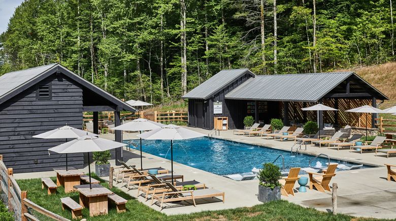 <b>Blackberry Mountain Pool</b>. Images powered by <a href="https://www.leonardoworldwide.com/" title="Leonardo Worldwide" target="_blank">Leonardo</a>.